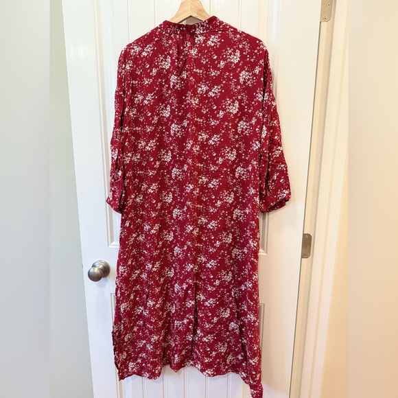 Uniqlo Floral Print Shirt Dress in Red - Picture 2 of 7